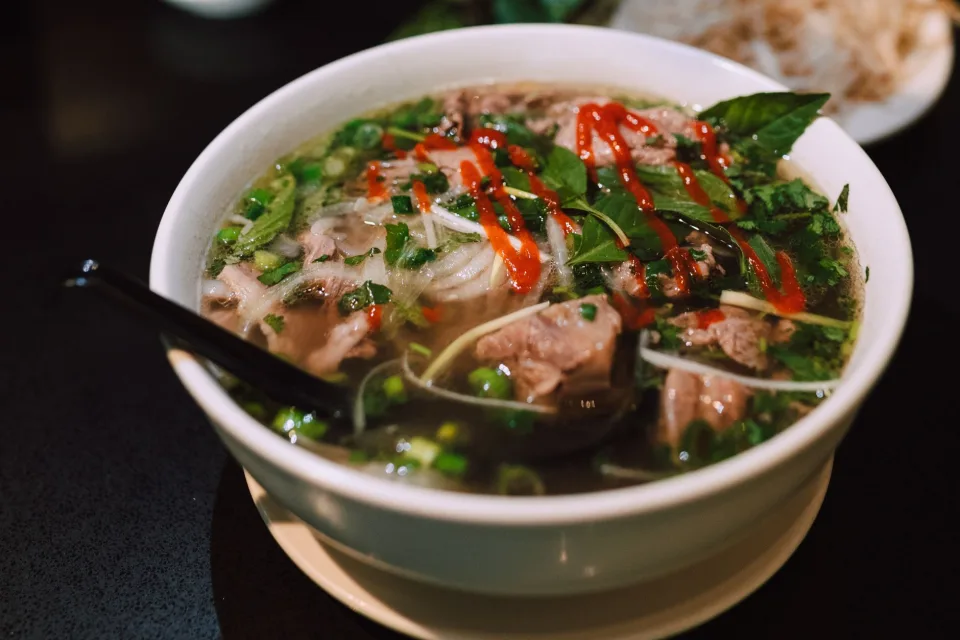 Bàn dài cho nhóm